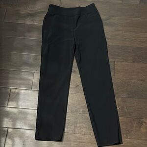 Mode DeVie Classic Black Women's dress Pants, size 8